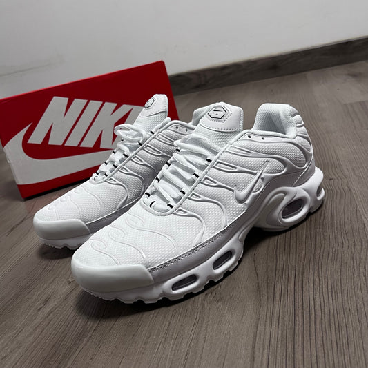 NIKE TN ALL WHITE 🍭