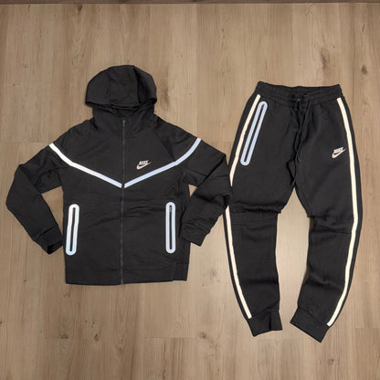 Conjunto NIKE TECH GRIS OSCURO