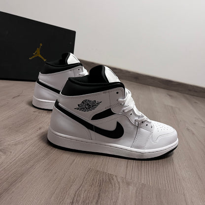 AIR JORDAN 1 MID TALLA 45
