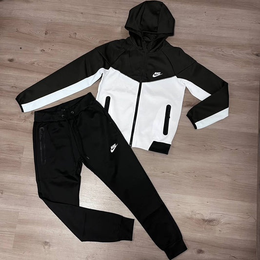 Conjunto TECH BLACK/WHITE