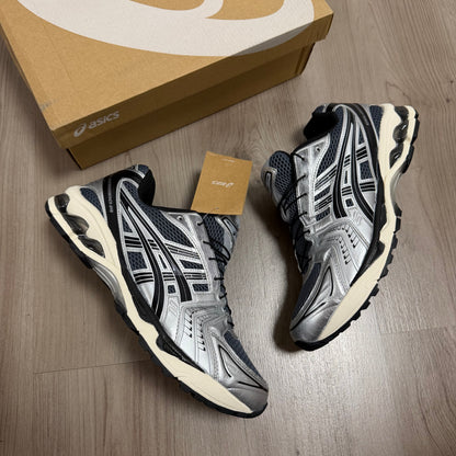ASICS GEL KAYANO suela Beig