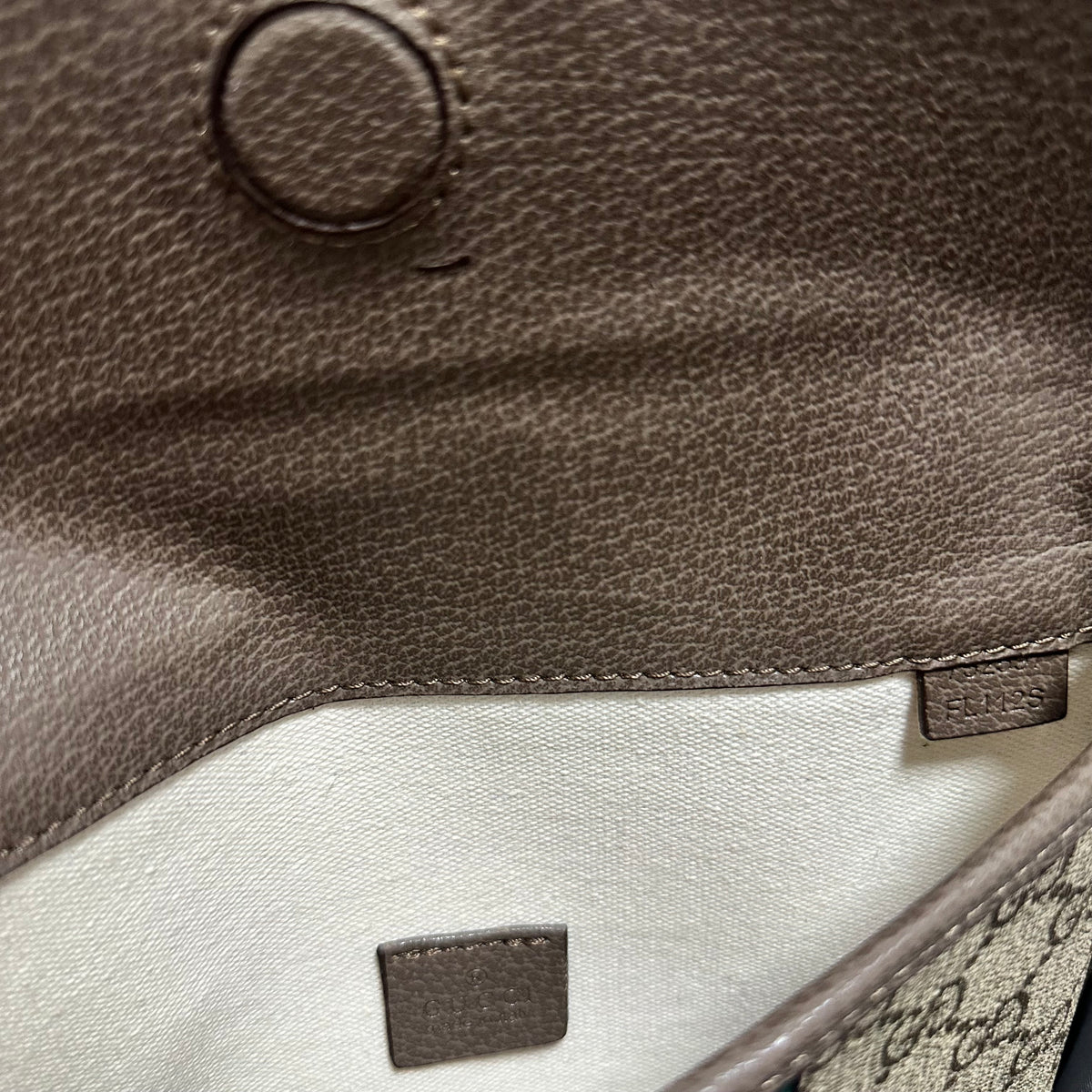 RIÑONERA GUCCI  GG